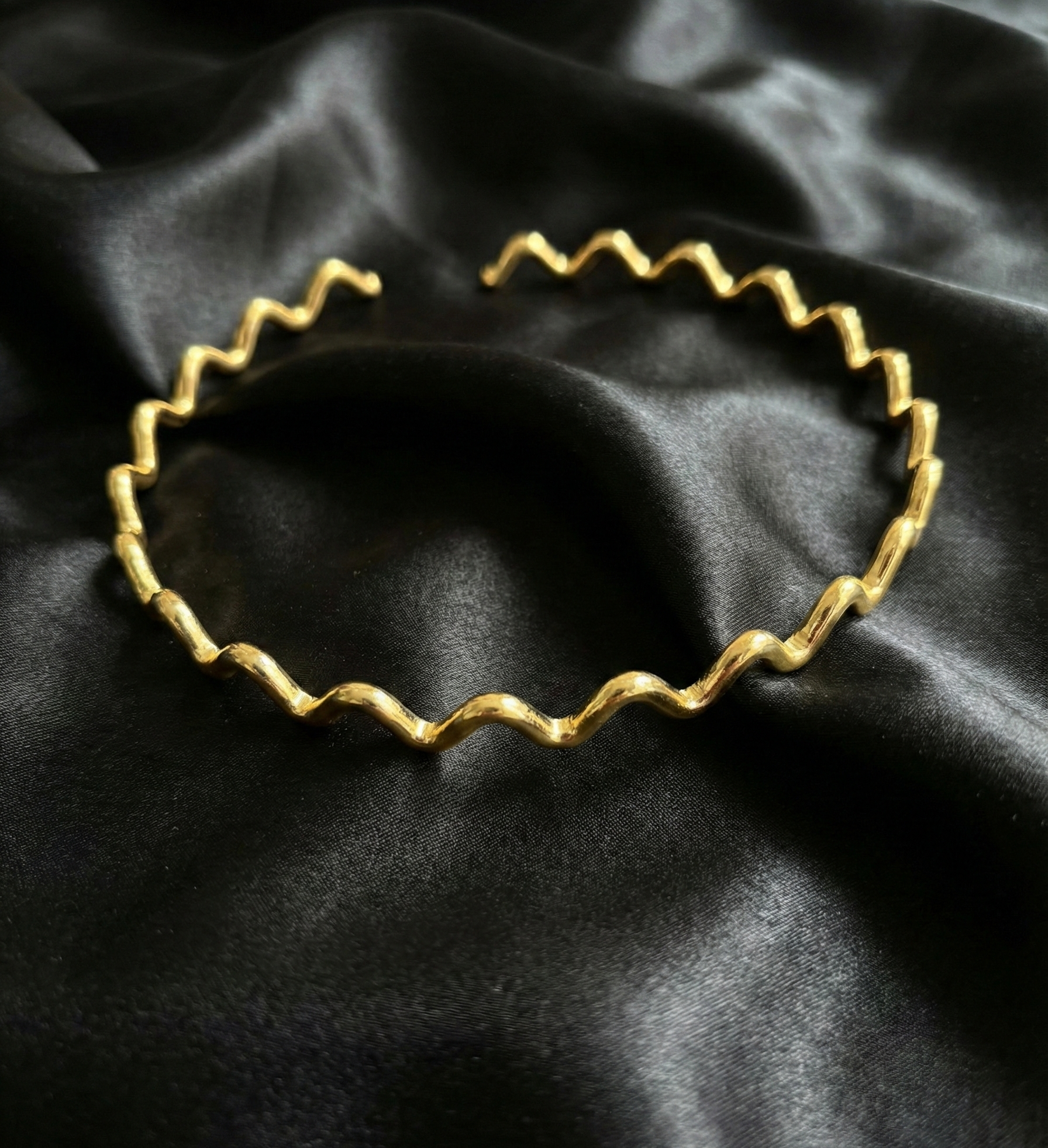 Ripple Gold Choker