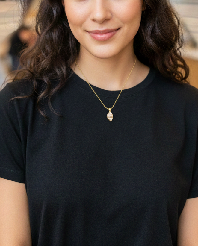 Shell Luxe Necklace