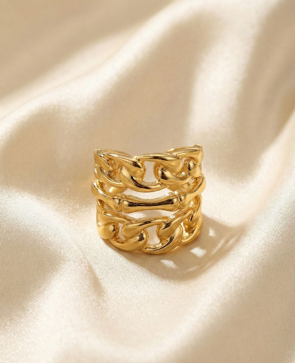 Link Luxe Ring
